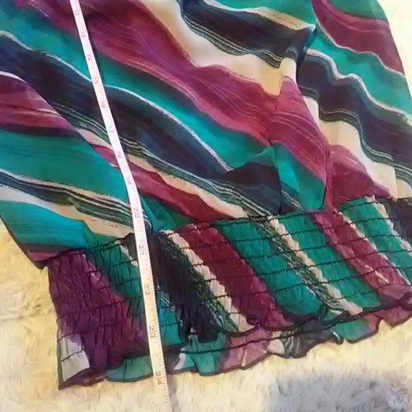 Studio 1940 blouse w/ elastic band @ bottom - Picture 2 of 5